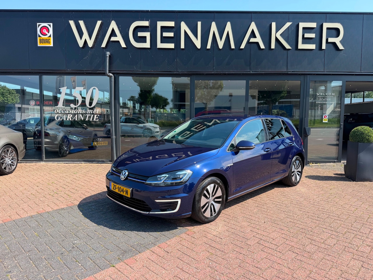 Volkswagen e-Golf - E-Golf AUT|NAVI|Leder|CAMERA|ACC! - AutoWereld.nl