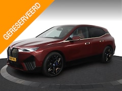 BMW iX - XDrive40 Executive 77 kWh | NAP | SOH 97, 4% | Leder | Memory