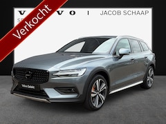 Volvo V60 Cross Country - B5 AWD / 19" Velgen / Stoel massage / Stoel ventilatie + verwarming / Black pack /
