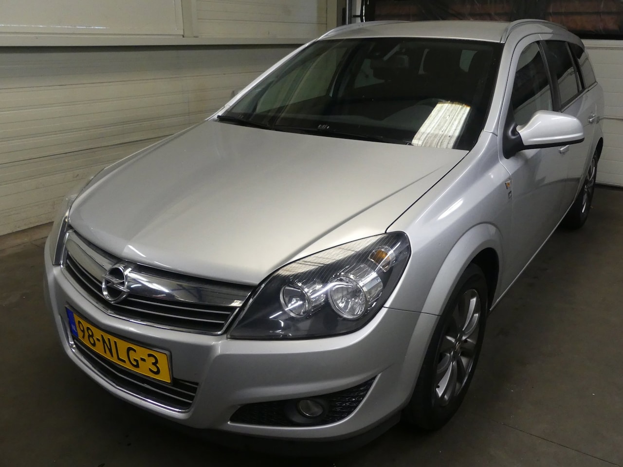 Opel Astra Wagon - 1.6 111 years Edition - Trekhaak - Cruise Control - AutoWereld.nl
