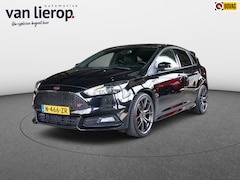 Ford Focus - 2.0 ST-3|LEDER|NAVI|CAMERA|STOEL/STUURVERW|CLIMATE
