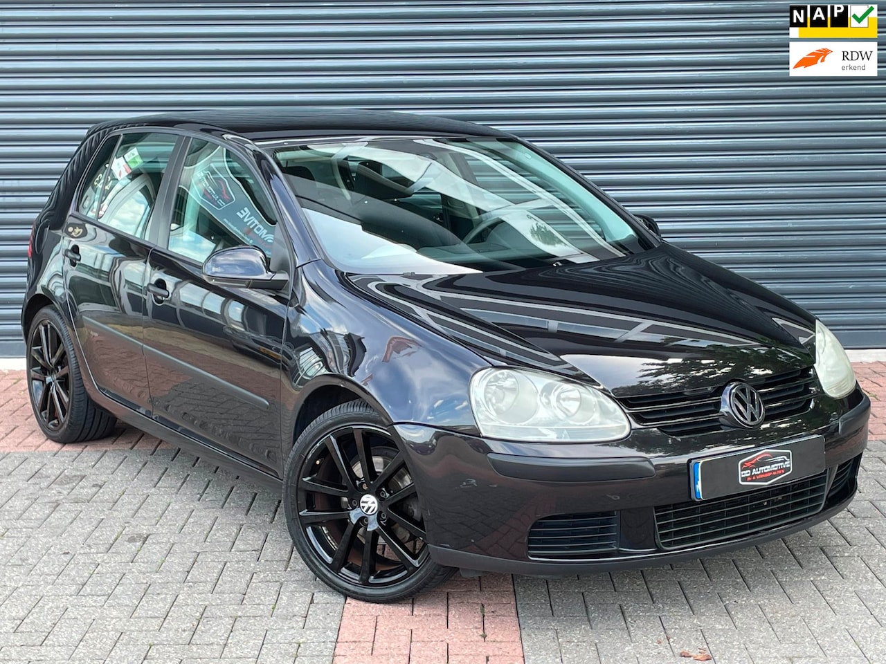 Volkswagen Golf - 1.6 FSI Comfortline Automaat | Navi | Pdc | Cruise | Ijskoude Airco - AutoWereld.nl