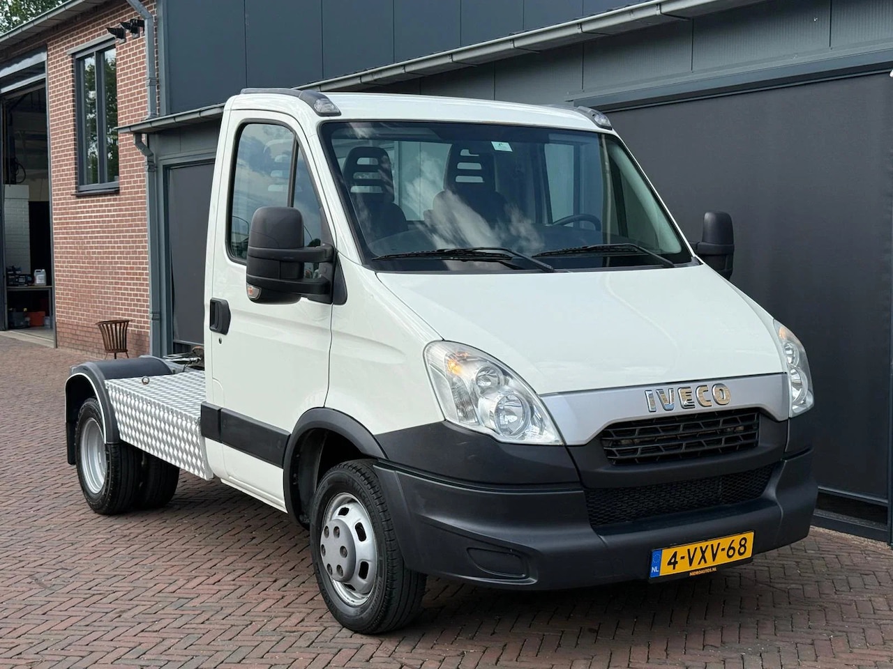 Iveco Daily - 40C17 Be trekker 10 Ton N1 AC Euro 5 Dealer onderhouden 1e eigenaar! - AutoWereld.nl