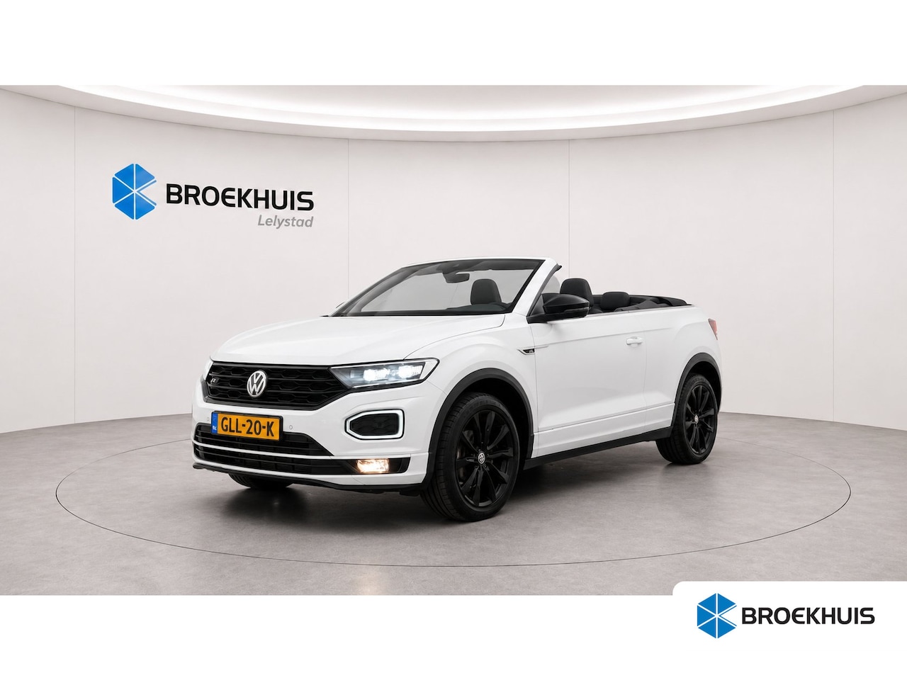 Volkswagen T-Roc Cabrio - 1.5 TSI 150PK R-LINE AUTOMAAT / NAVI / CLIMA / FULL-LED / PDC / 17" LMV / CAMERA / ALCANTA - AutoWereld.nl
