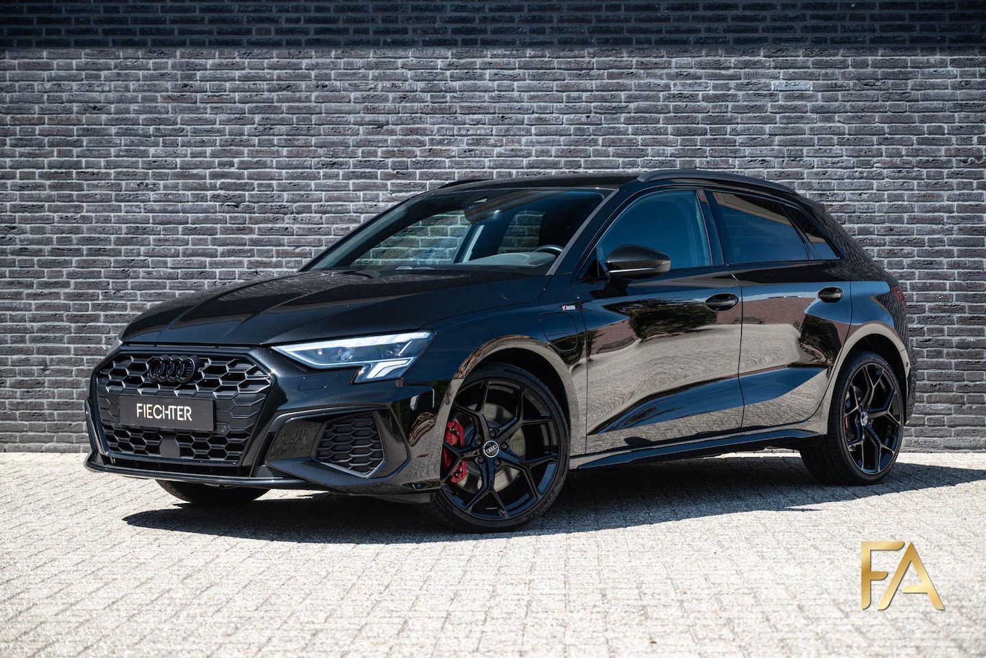 Audi A3 Sportback - 45 TFSI e S Line Competition - AutoWereld.nl