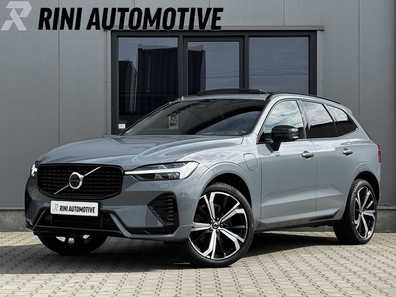 Volvo XC60 - 2.0 T8 Plug-in hybrid AWD R-Design Dark | 455 PK | Pano | 21 Inch | Camera - AutoWereld.nl