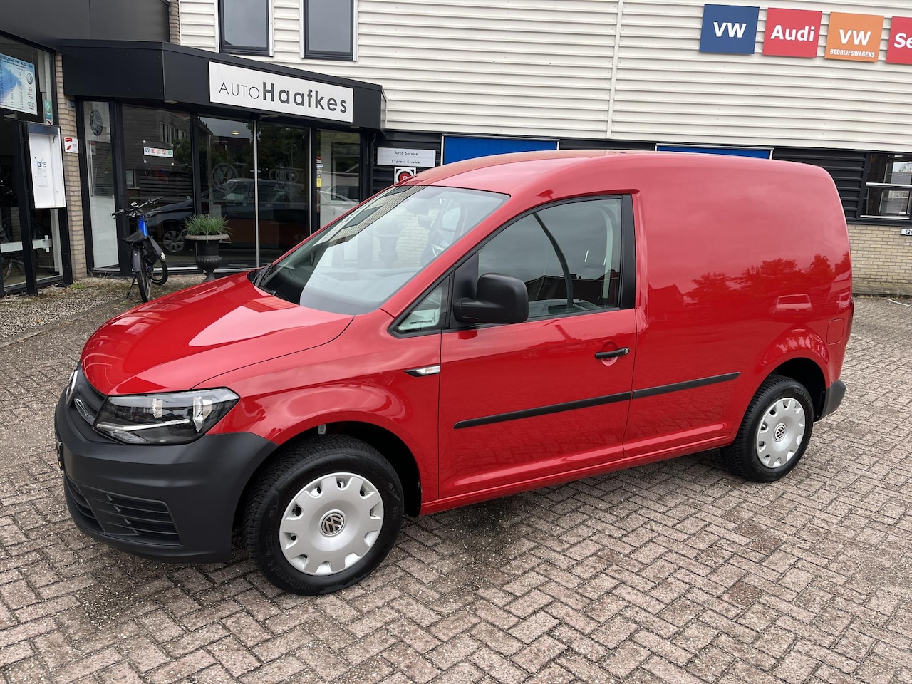 Volkswagen Caddy - 1.0 TSI L1H1 BMT Trendline Eerste eigenaar, airco, pdc, weinig km's, zeer nette staat, btw - AutoWereld.nl