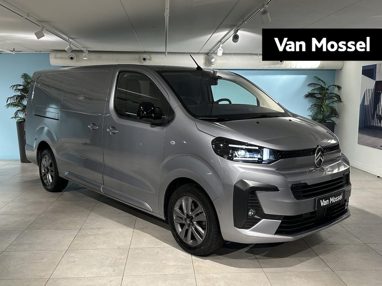 Citroën Jumpy - 2.0 BlueHDI 180 S&S L3 | Trekhaak | Houten vloer in laadruimte | Camera | Navigatie | Zeer - AutoWereld.nl