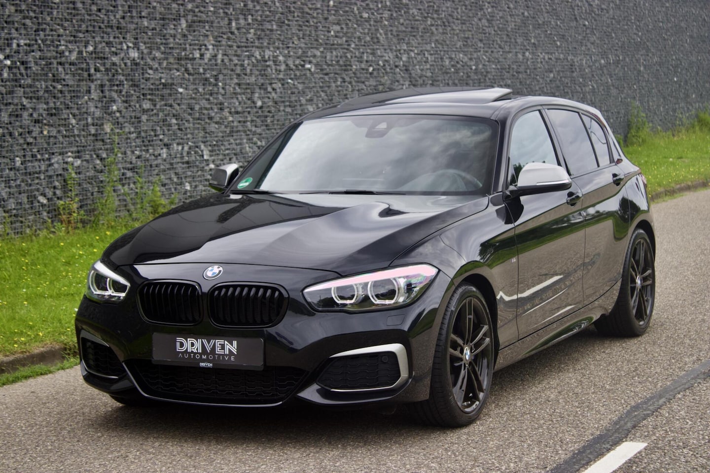 BMW 1-serie - M140i xDrive Edition Shadow High Executive M140i xDrive Edition Shadow High Executive - AutoWereld.nl