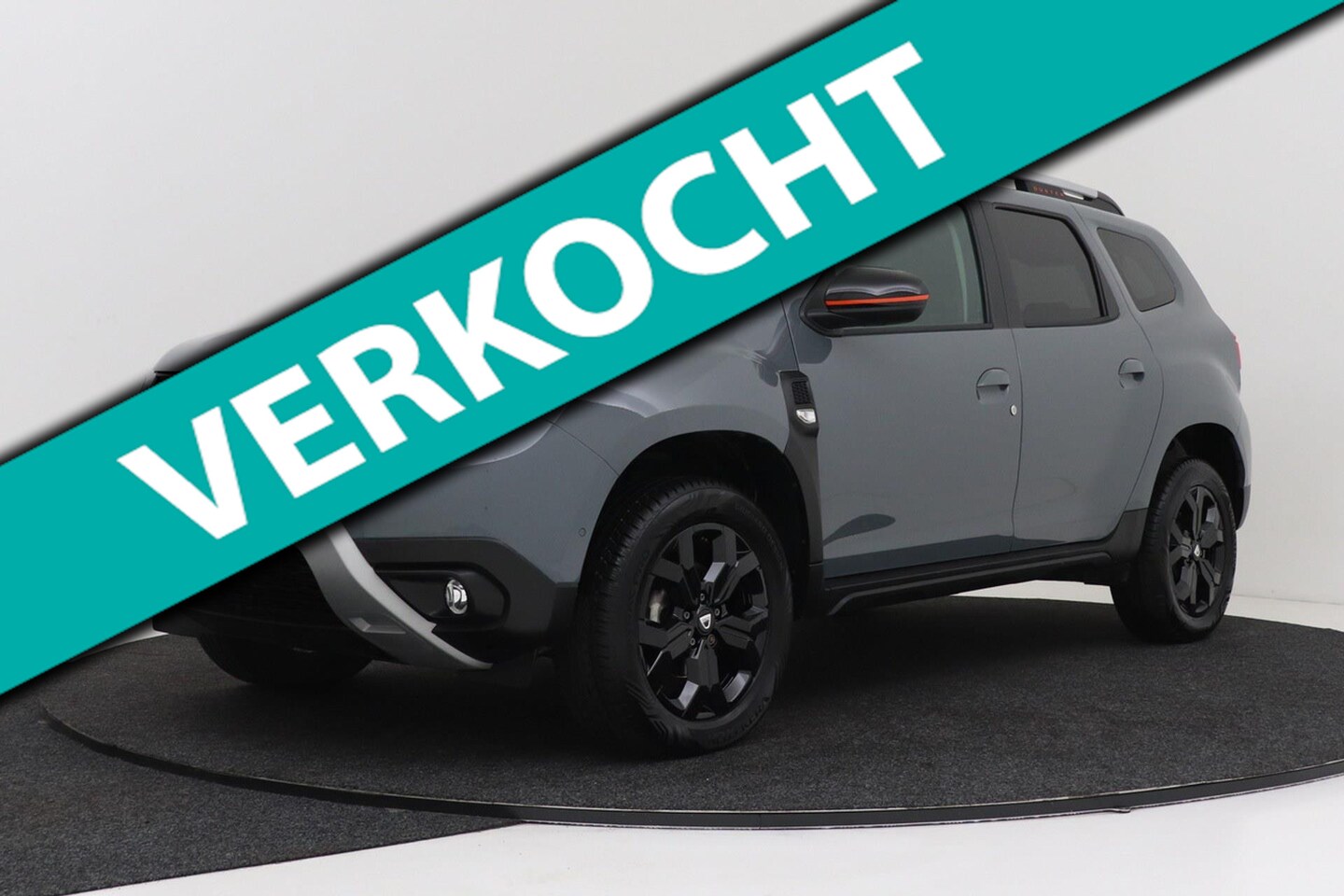 Dacia Duster - 1.3 TCe Extreme | Trekhaak | 360 Camera | 150 PK | Automaat | Blind Spot | CarPlay | LED | - AutoWereld.nl