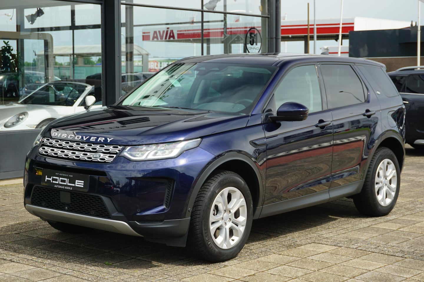 Land Rover Discovery Sport - P300e S - AutoWereld.nl