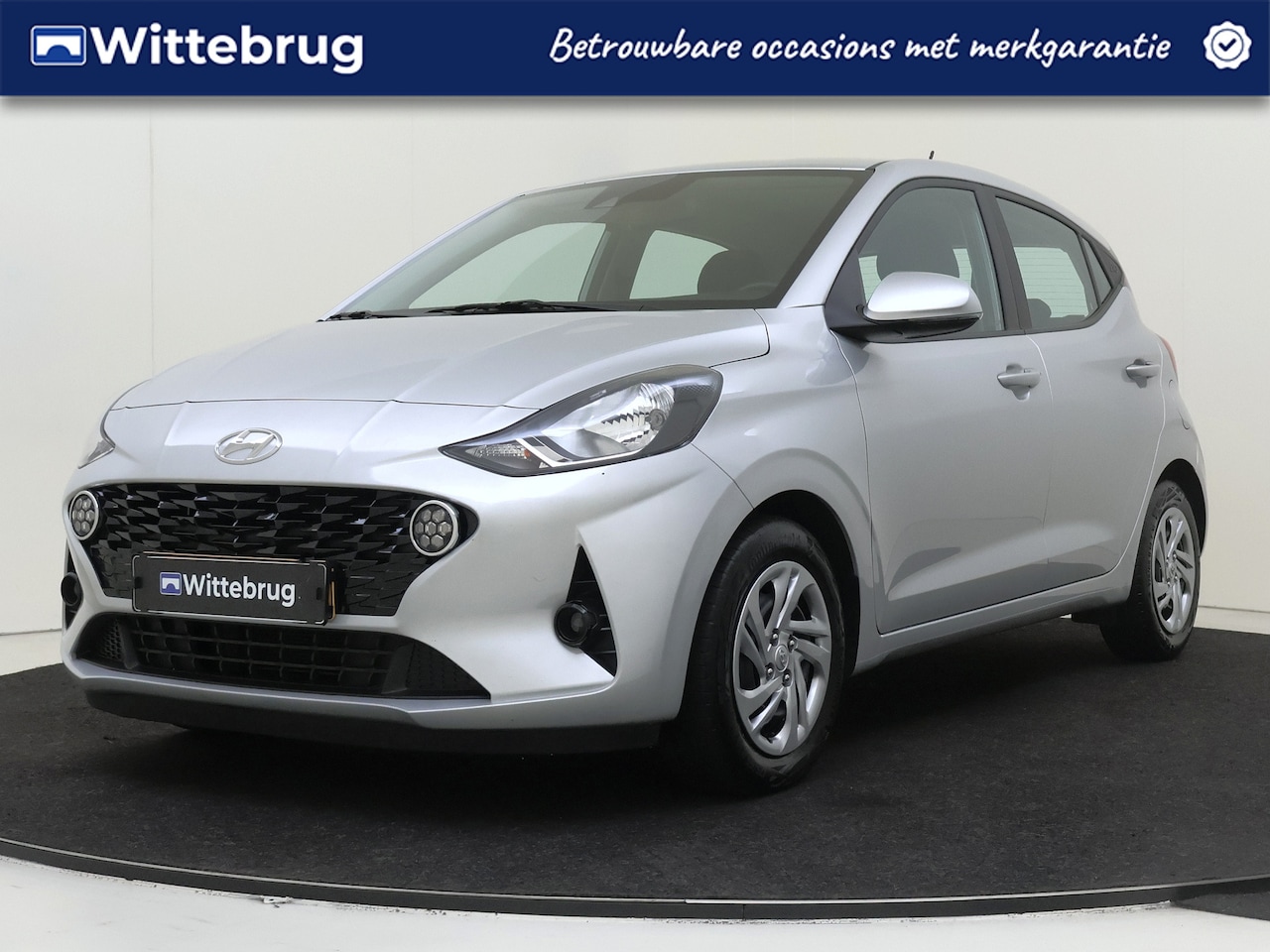 Hyundai i10 - 1.0 Comfort 5-zits UITVERKOOP DEAL!! | Airconditioning | APPLE CARPLAY NAVIGATIE I BLUETOO - AutoWereld.nl