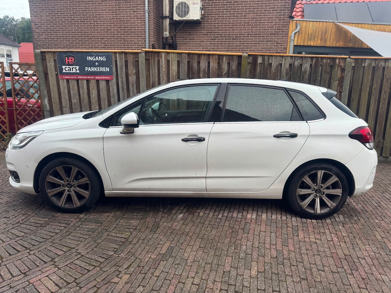 Citroën C4 - 1.2 PureTech Feel Collection Panorama - AutoWereld.nl