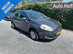 Fiat Grande Punto - 1.4 Dynamic | Airco | Cruise Control | Elekt. Ramen | Trekhaak | APK tot 03-02-2027