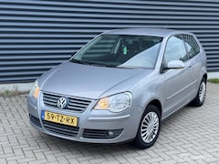 Volkswagen Polo - 1.4 Sportline Automaat/ Airco