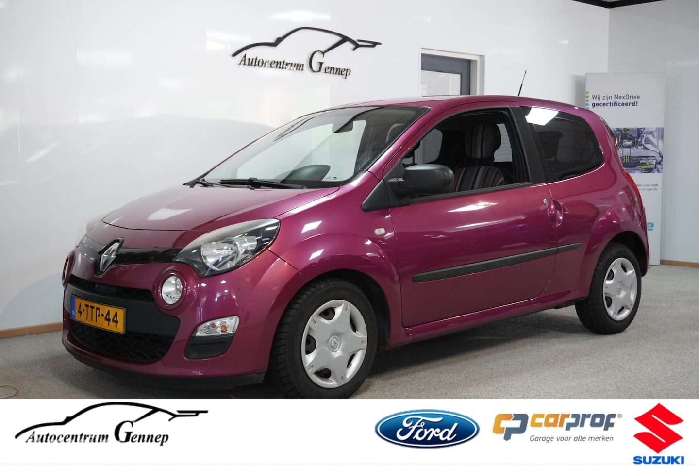 Renault Twingo - 1.2 16V Parisienne 1.2 16V Parisienne - AutoWereld.nl