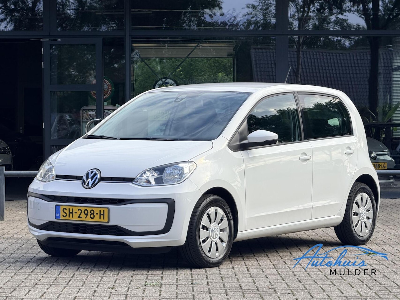 Volkswagen Up! - 1.0 BMT move up! | Cruise | PDC | Airco | Dealer Onderhouden - AutoWereld.nl