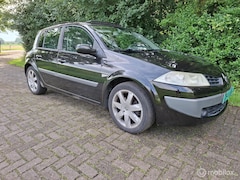 Renault Mégane - 2.0-16V Dynamique zo ingeruild zo weer weg