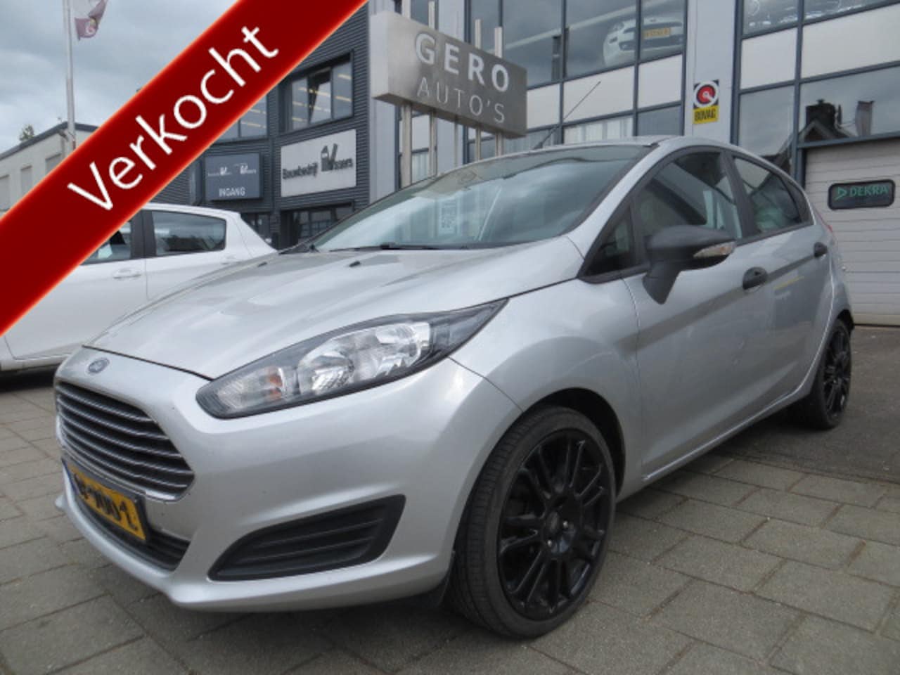 Ford Fiesta - 1.25 5 drs airco ,lmv ,elec pakket facelift - AutoWereld.nl