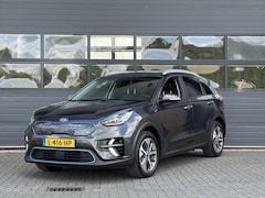 Kia e-Niro - EXECUTIVELINE 64 KWH (100% SOH) I DEALER ONDERHOUDEN I 3-FASE LADEN I SCHUIF/KANTELDAK I A