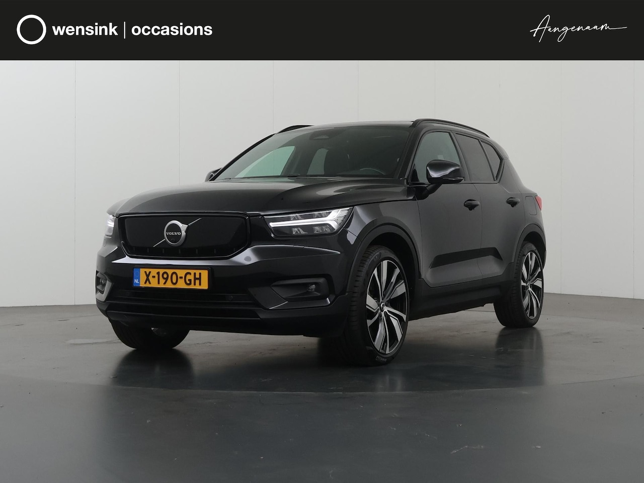 Volvo XC40 - Recharge P8 AWD R-Design | Warmtepomp | Panoramadak | Harman/Kardon | 360° Camera | Elektr - AutoWereld.nl
