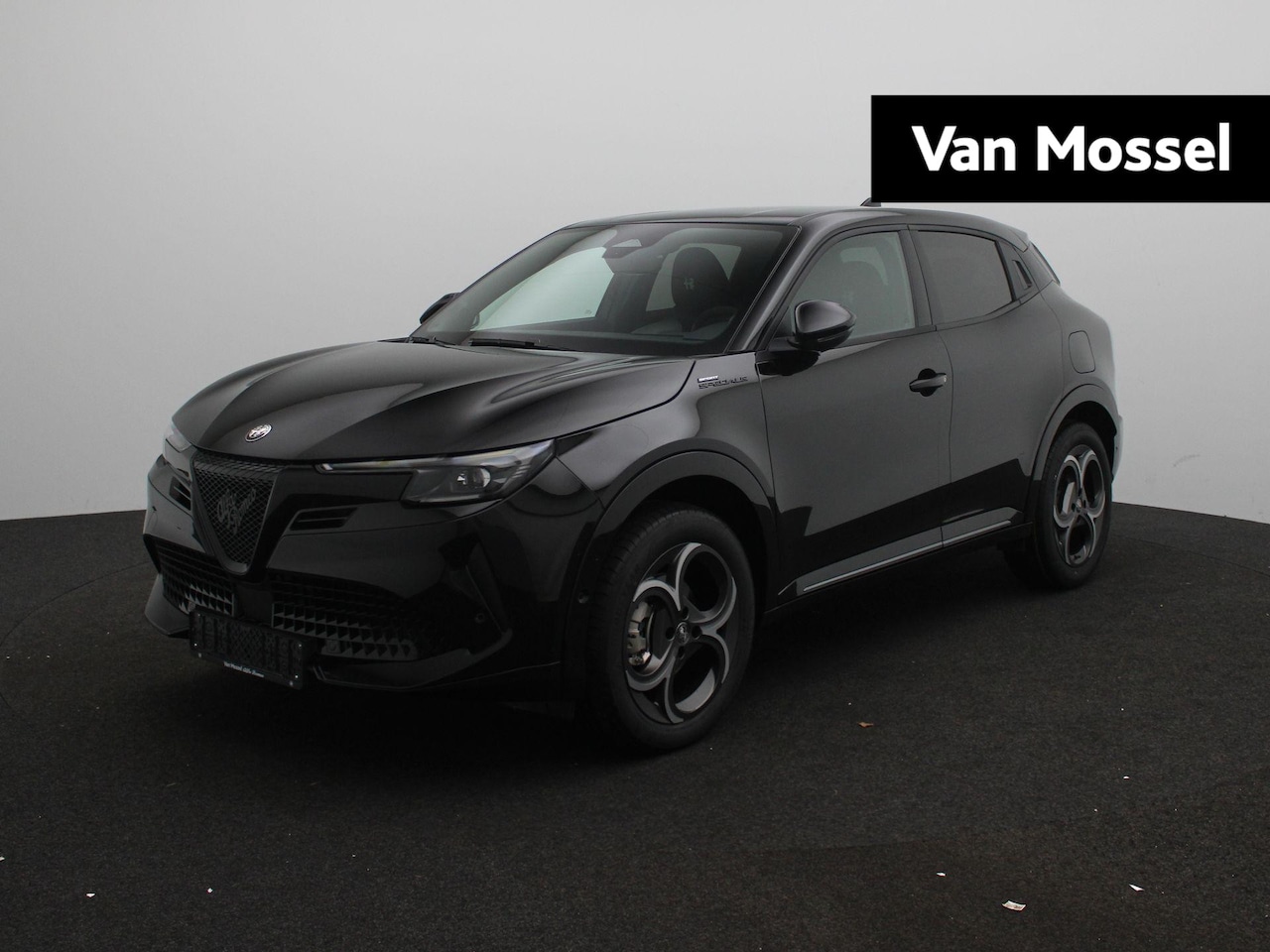 Alfa Romeo Junior - 1.2 Turbo Hybrid Ibrida Sport Speciale | Alcantara | Technopack | Speciale Actie korting! - AutoWereld.nl