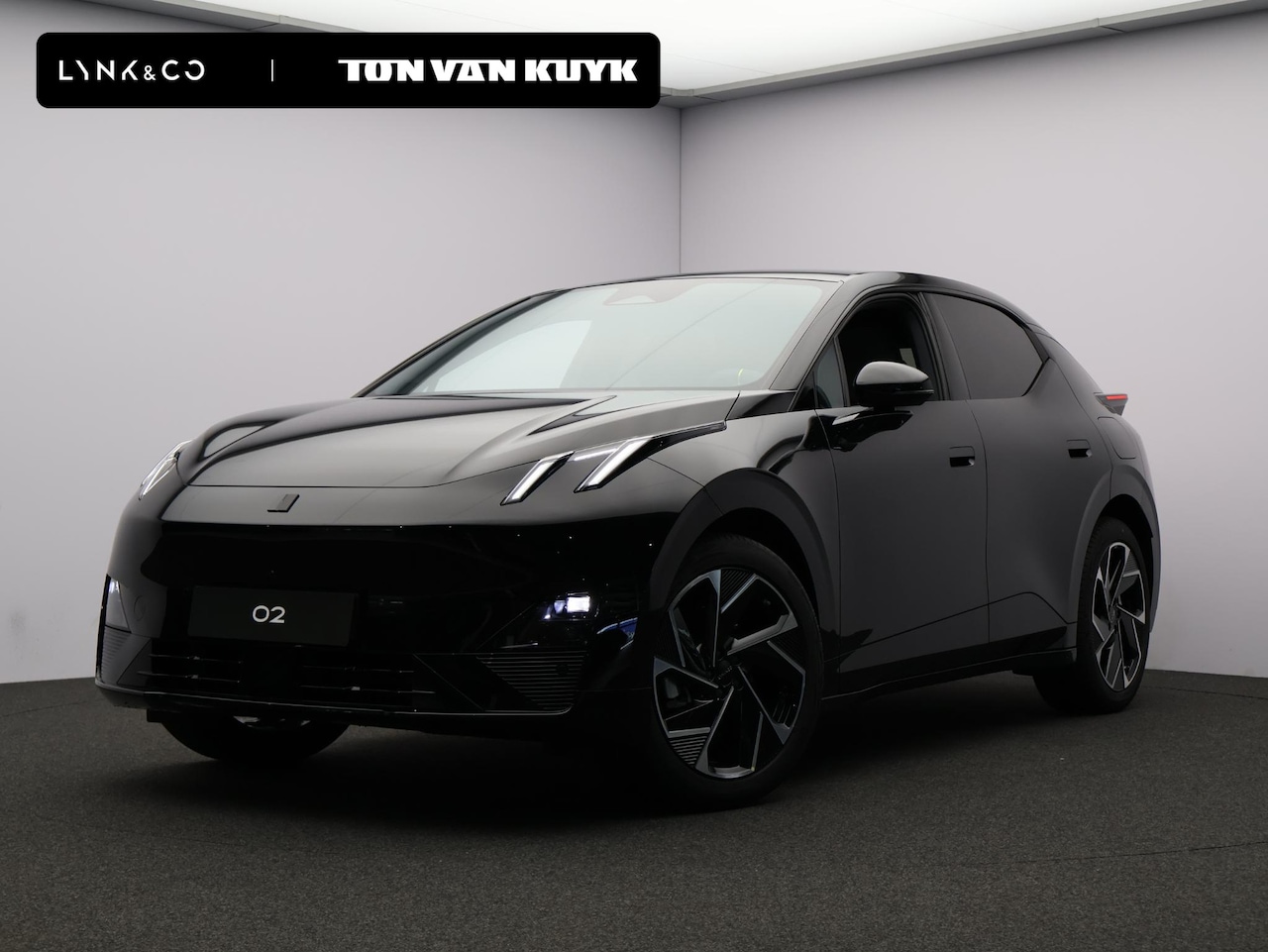 Lynk & Co 02 - More 66 kWh MY27 Onyx Black | Gele Gordels! - AutoWereld.nl