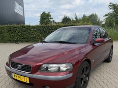 Volvo S60 - 2.4 Sports Edition | NW APK & Super Nette Staat