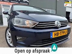 Volkswagen Golf Sportsvan - 1.2 TSI Business Edition van 2de Eig met trekhaak en navigatie en App connect en cruise co