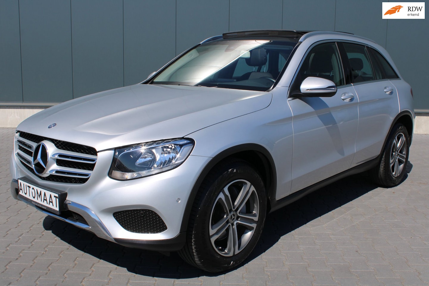 Mercedes-Benz GLC-klasse - 250 Prestige 2400 KG trekvermogen IDEALE CARAVANTREKKER - AutoWereld.nl