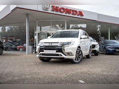 Mitsubishi Outlander - 2.4 PHEV Diamand Edition 4 WD | Afneembare trekhaak | All Season banden | 360º Camera | El