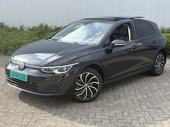 Volkswagen Golf - VIII Lim. Life eTSI | Pano | Keyless | Sfeerverlichting | Stuurverwarming