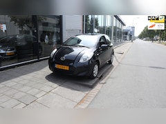 Toyota Yaris - 1.0 VVTi Acces AIRCO
