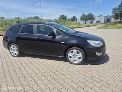 Opel Astra Sports Tourer - 1.4 Turbo Edition