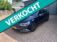 Volkswagen Passat Variant - 1.6 TDI Highline Automaat Panoramadak CarPlay