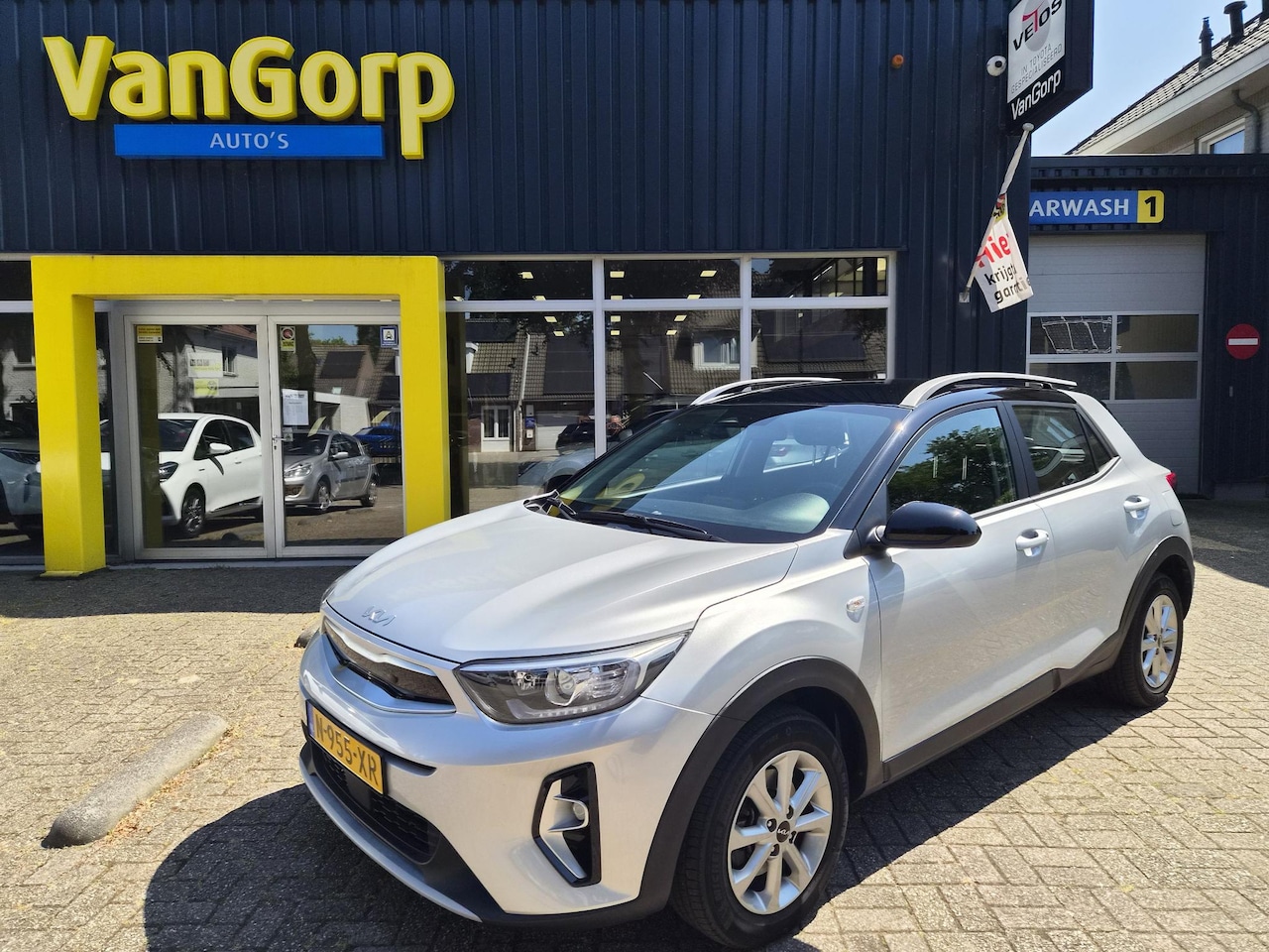 Kia Stonic - 1.0 T-GDi MHEV DynamicLine All-in prijs! - AutoWereld.nl