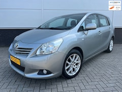Toyota Verso - 1.8 VVT-i Automaat - clima - Lm velgen - camera - trekhaak - full map navi - panorama - cr