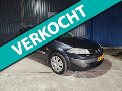 Renault Mégane Grand Tour - 2.0-16V Dynamique Comfort AUTOMAAT - INRUIL - ZO MEENEMEN
