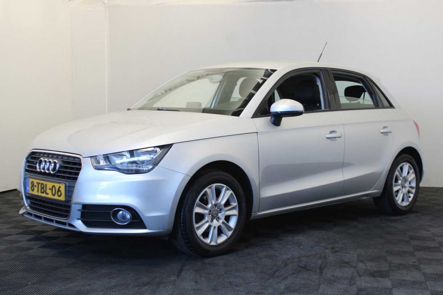 Audi A1 Sportback - 1.2 TFSI Attraction Pro Line Business 1.2 TFSI Attraction Pro Line Business - AutoWereld.nl
