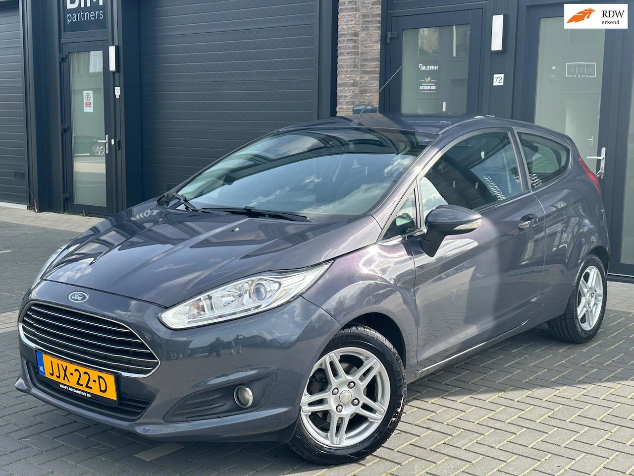 Ford Fiesta - 1.0 Titanium- Stoelverwarming- Prachtige auto - AutoWereld.nl