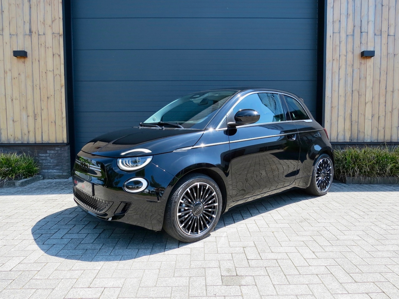 Fiat 500 - La Prima 42 kWh *leder *Carplay *Luxste uitvoering - AutoWereld.nl