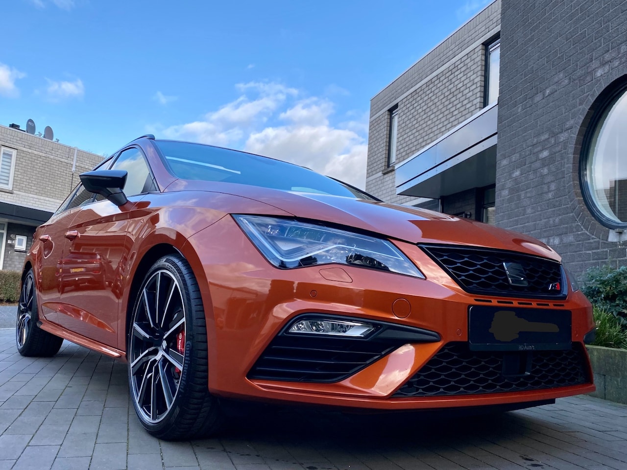 SEAT Leon ST - 2.0 TSI CUPRA 300 4DRIVE Performance Stage2 400PK - AutoWereld.nl