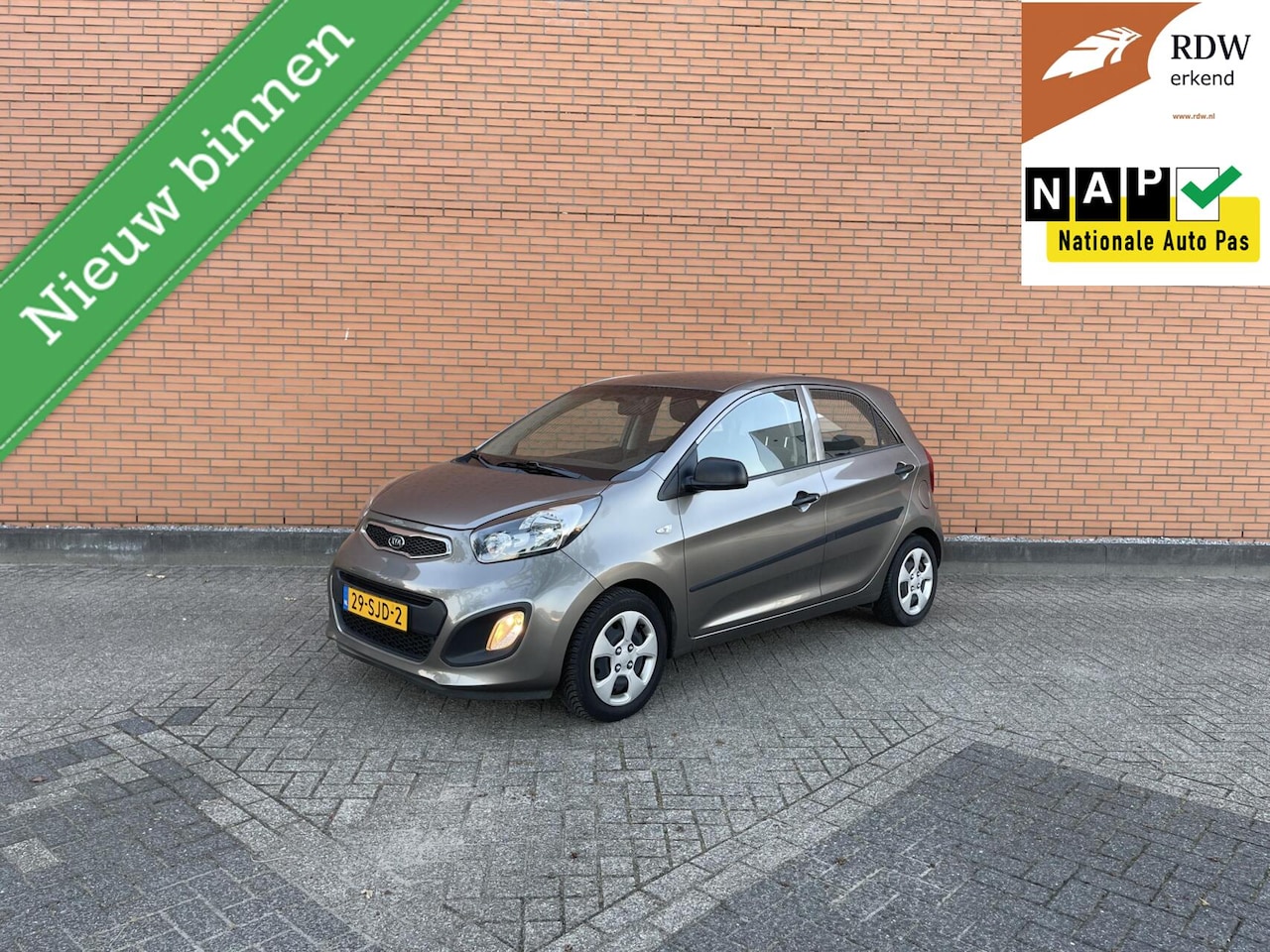Kia Picanto - 1.2 CVVT Comfort Pack 110DKM | NAP | AIRCO | APK - AutoWereld.nl
