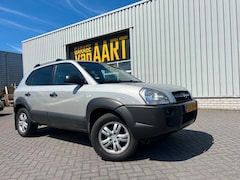 Hyundai Tucson - 2.0i Active | AIRCO | NAP | TREKHAAK |