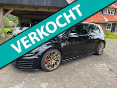 Volkswagen Golf - 2.0 TSI GTI
