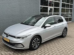 Volkswagen Golf - 1.0 eTSI Life Business