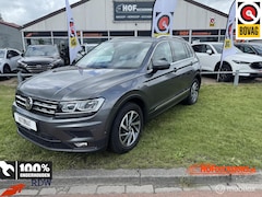 Volkswagen Tiguan - 1.4 TSI ACT Sound Comfort CARPLAY/TREKHAAK