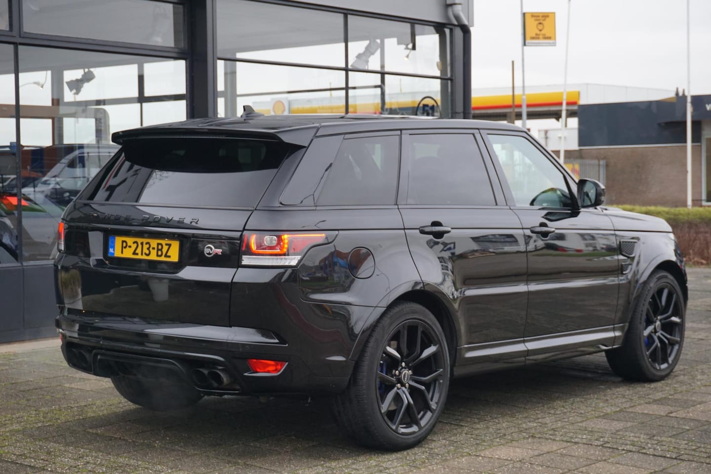 Land Rover Range Rover Sport - 5.0 V8 Supercharged SVR 5.0 V8 Supercharged SVR | 551 PK - AutoWereld.nl