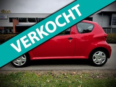Toyota Aygo - 1.0-12V, tweede eigenaar, nieuwe apk, dealeronderhouden