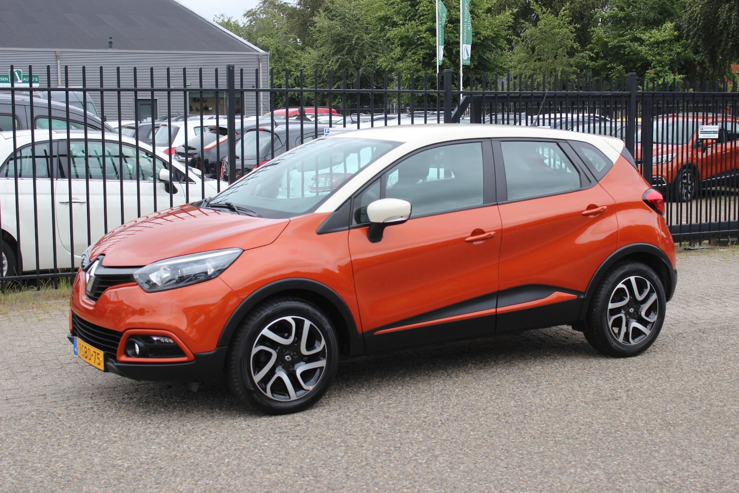 Renault Captur - 0.9 TCe Expression 0.9 TCe Expression, Trekhaak! - AutoWereld.nl